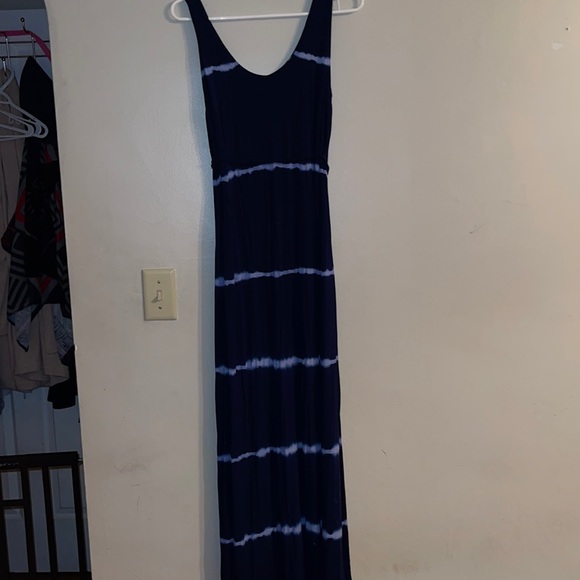 Dresses & Skirts - Maternity maxi dress